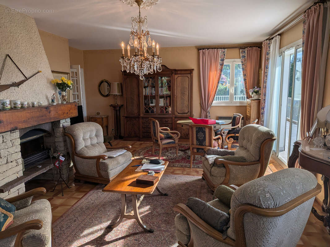 Maison à LA VALETTE-DU-VAR