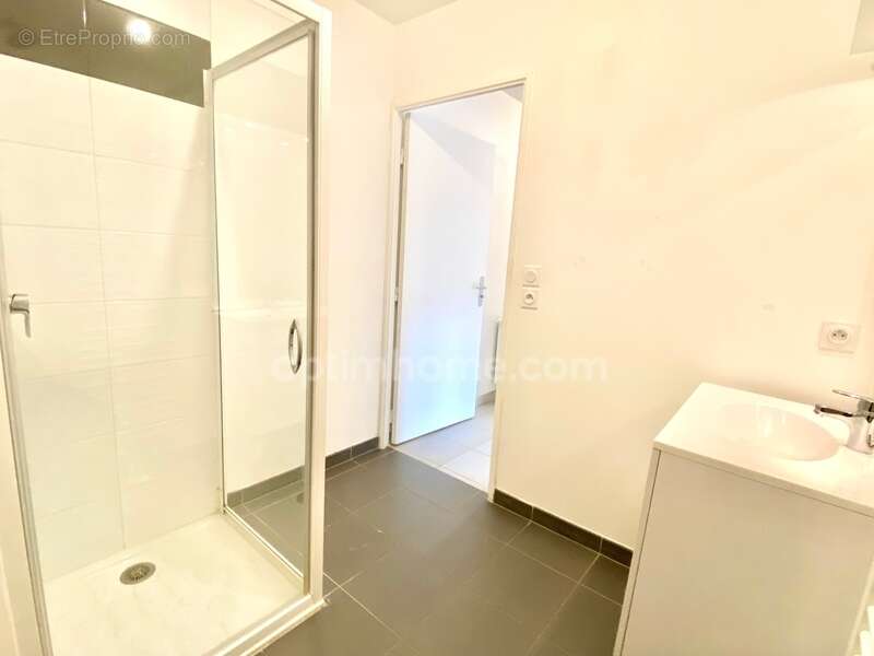 Appartement à COLOMBELLES