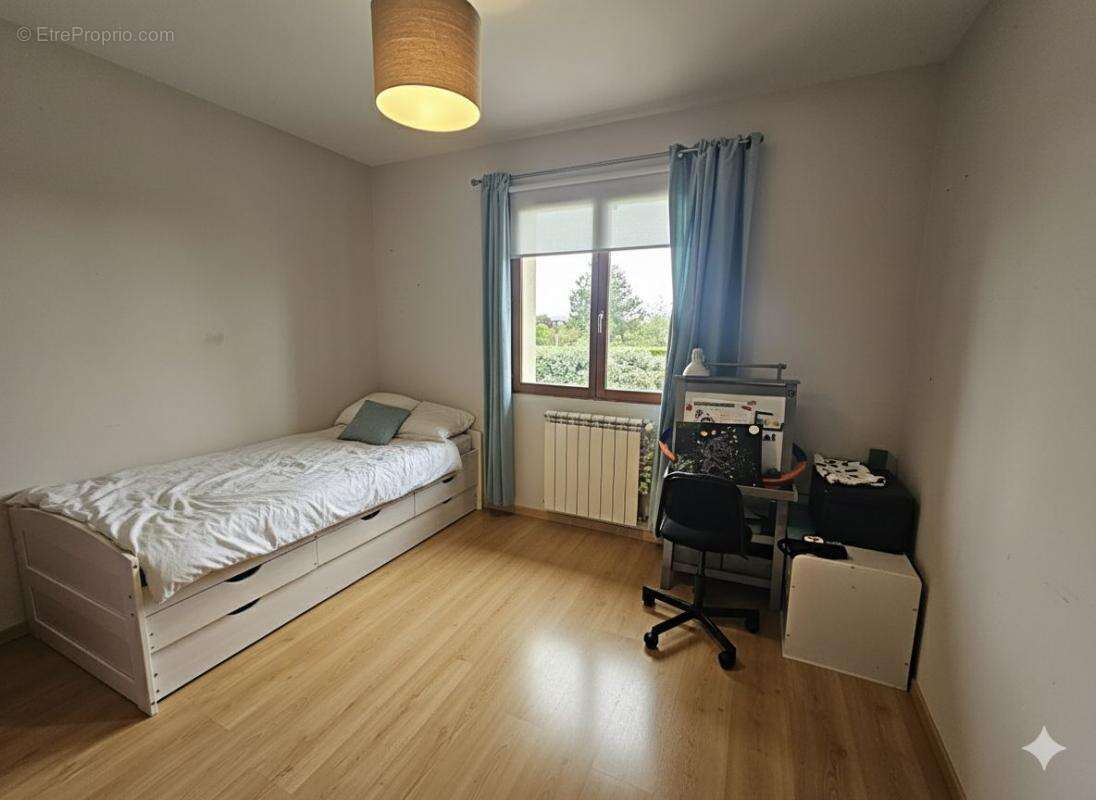 Maison à LASSERRE