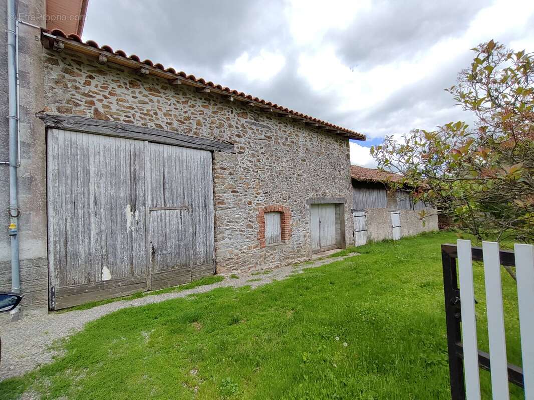 Maison à CHERONNAC