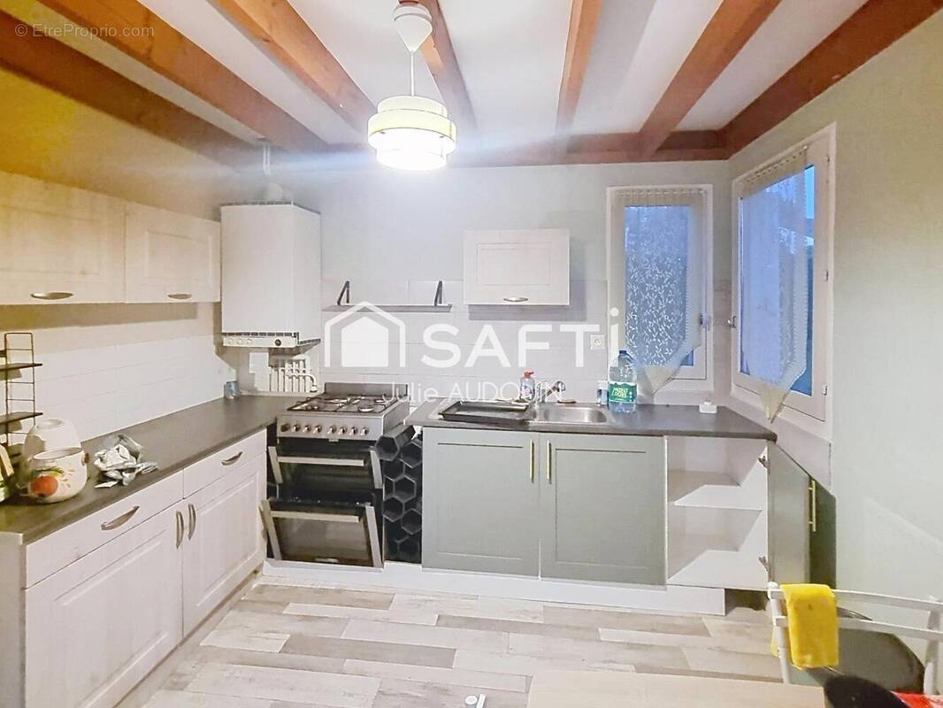 Photo 1 - Maison à BOUTIERS-SAINT-TROJAN