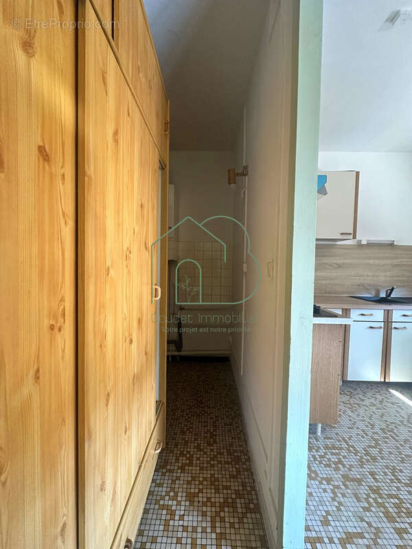 Appartement 34 m² à Decazeville  - photo 6