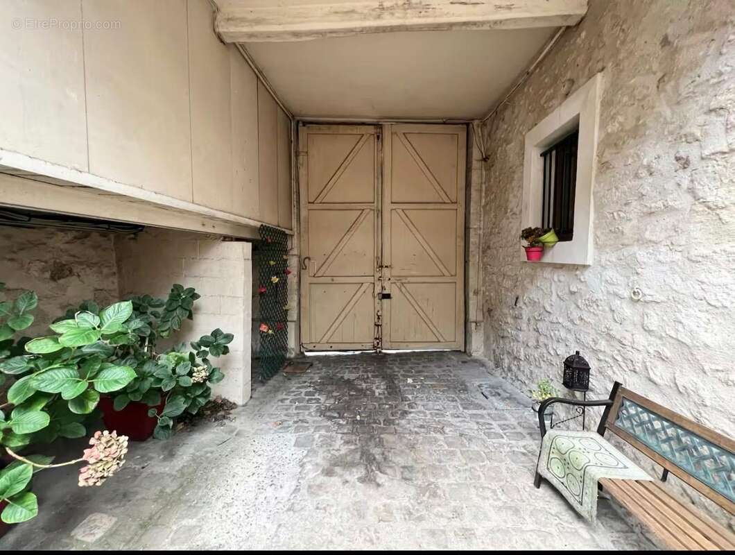 Appartement à MEZY-SUR-SEINE