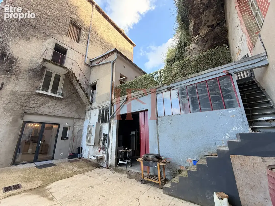 Ensemble atypique au cœur de châteaudun, avec ses anciennes grottes et une vue imprenable sur le château - photo 32