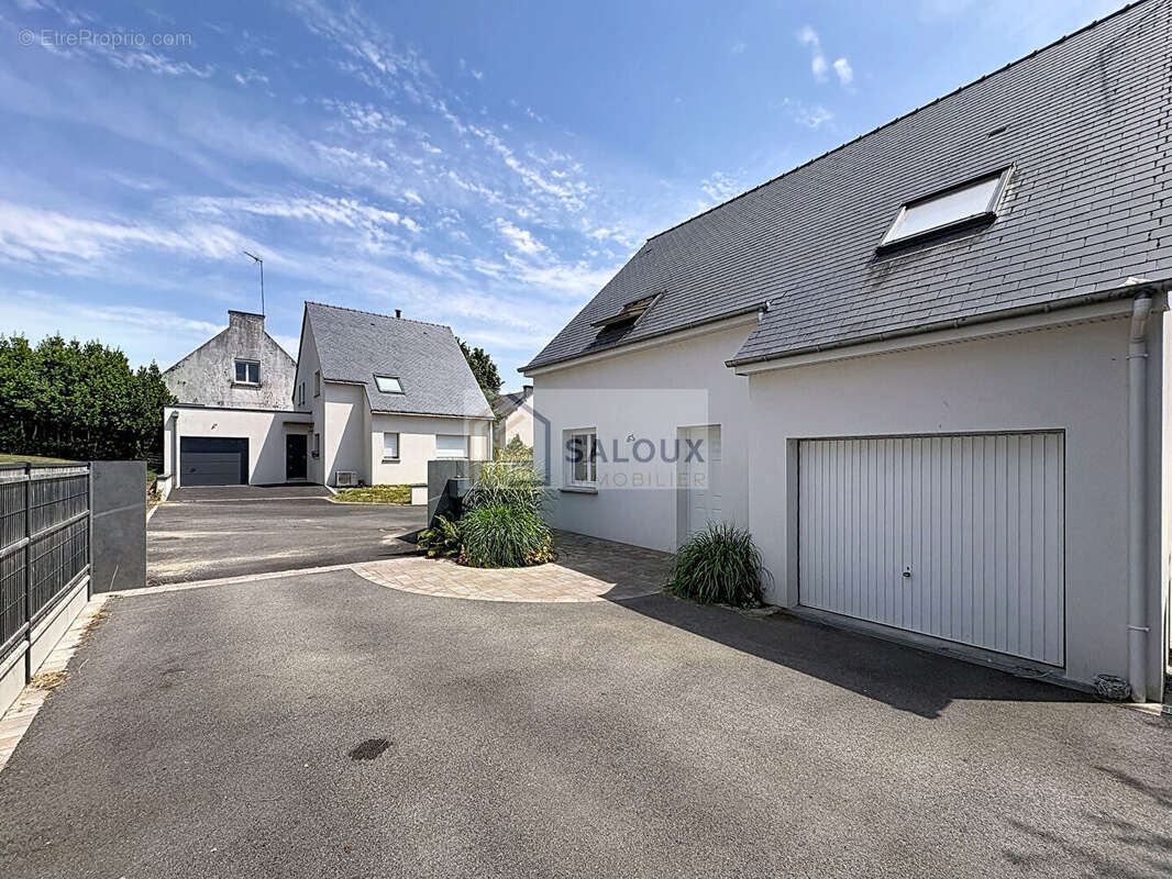 MUZILLAC - centre ville - maison T5 de 110 m² habitables - photo 17