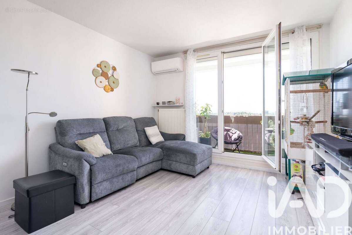 Photo 3 - Appartement à MEYZIEU