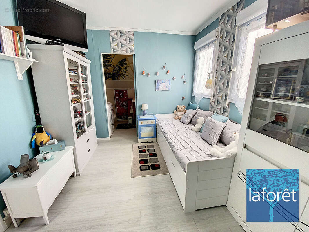 Maison Marolles En Hurepoix 7 pièce(s) 150 m2 - photo 9