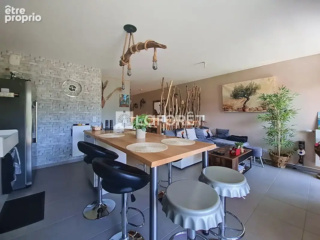 Appartement à COGNIN