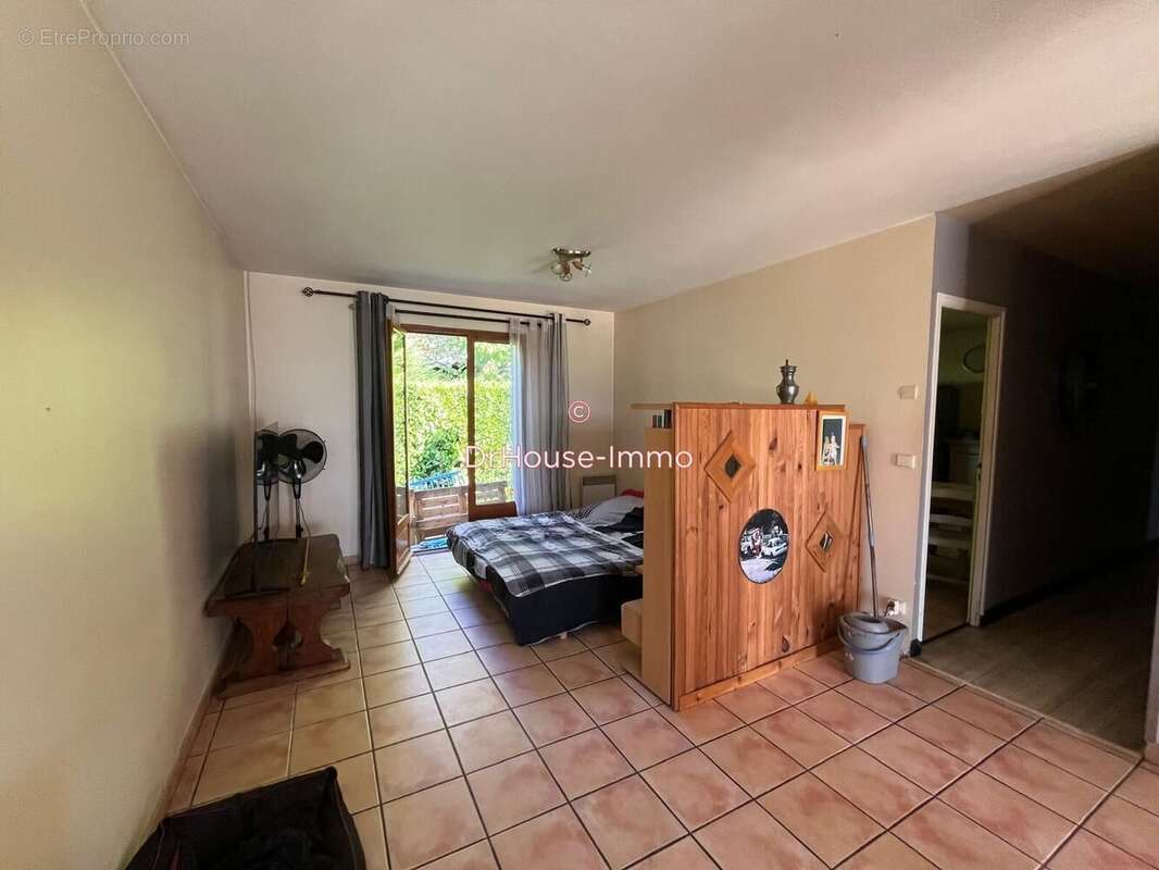 Maison à SAINT-SULPICE-ET-CAMEYRAC