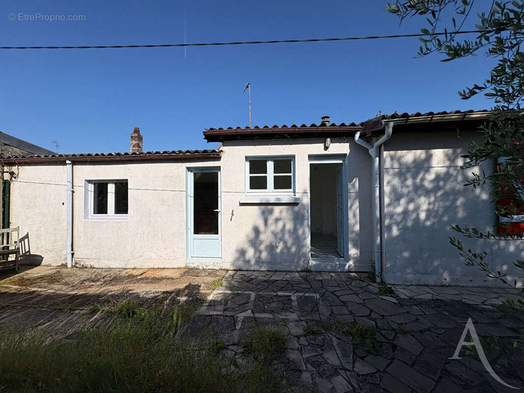 Maison à MONDEVILLE