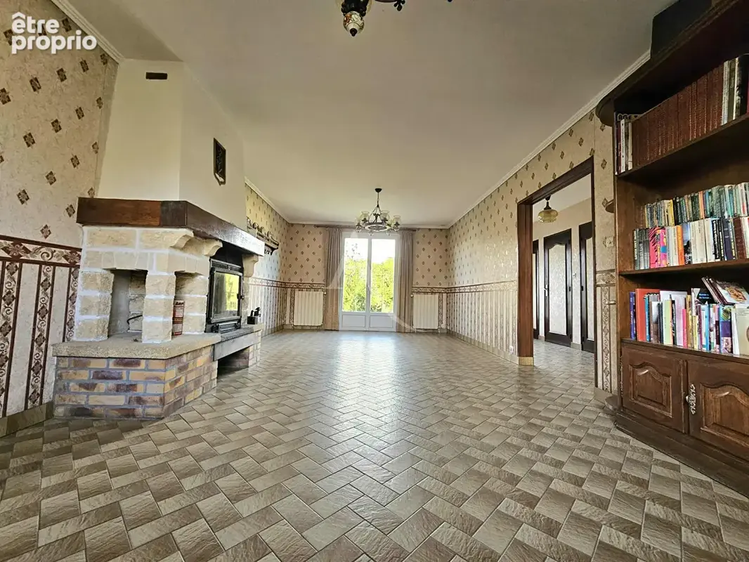 Maison à FAVIERES