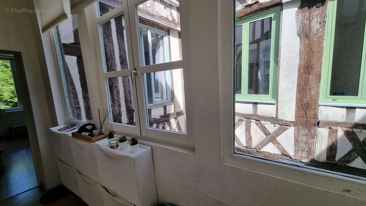Appartement T2 49.53 M2 à Rouen - Place de Parking Sécurisé - photo 7