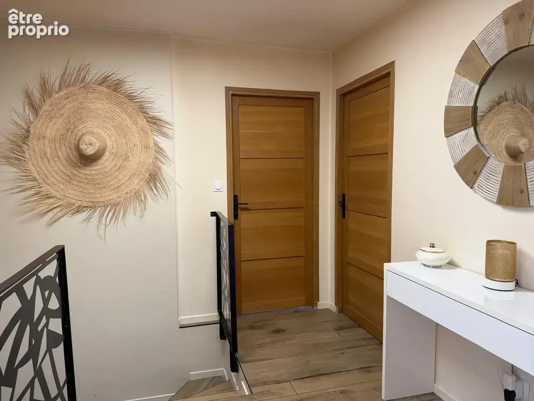 Maison rénovée de 202 m2 avec dépôt de 90m2, idéal artisan - roche-la-moliere - photo 6