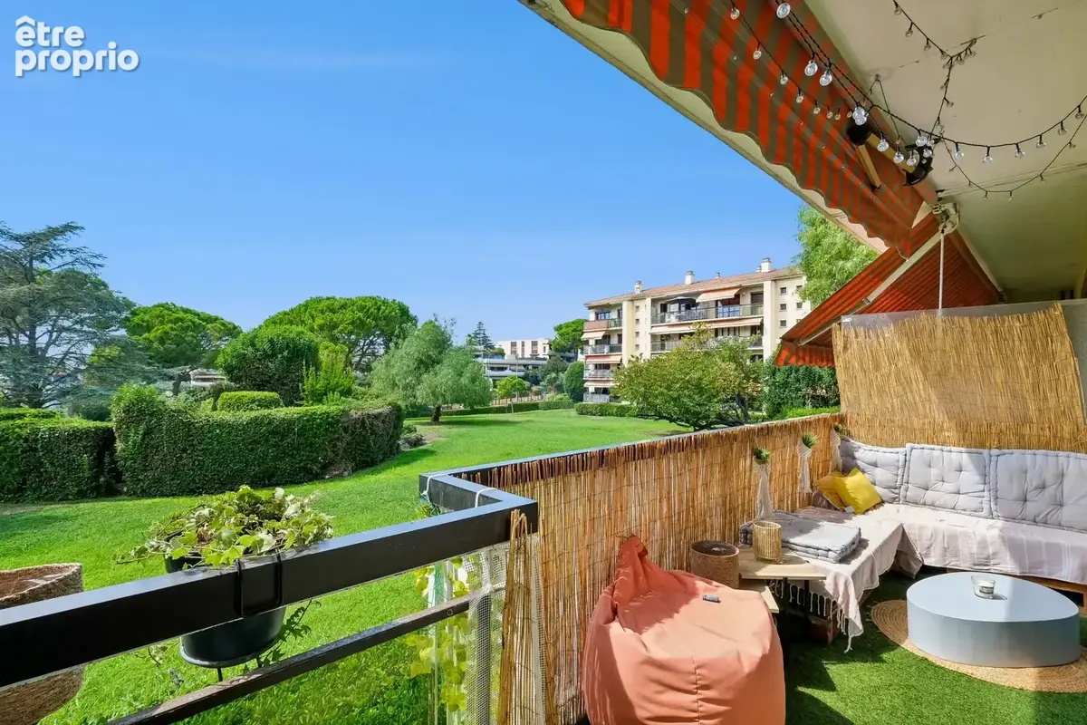 Appartement à LE CANNET