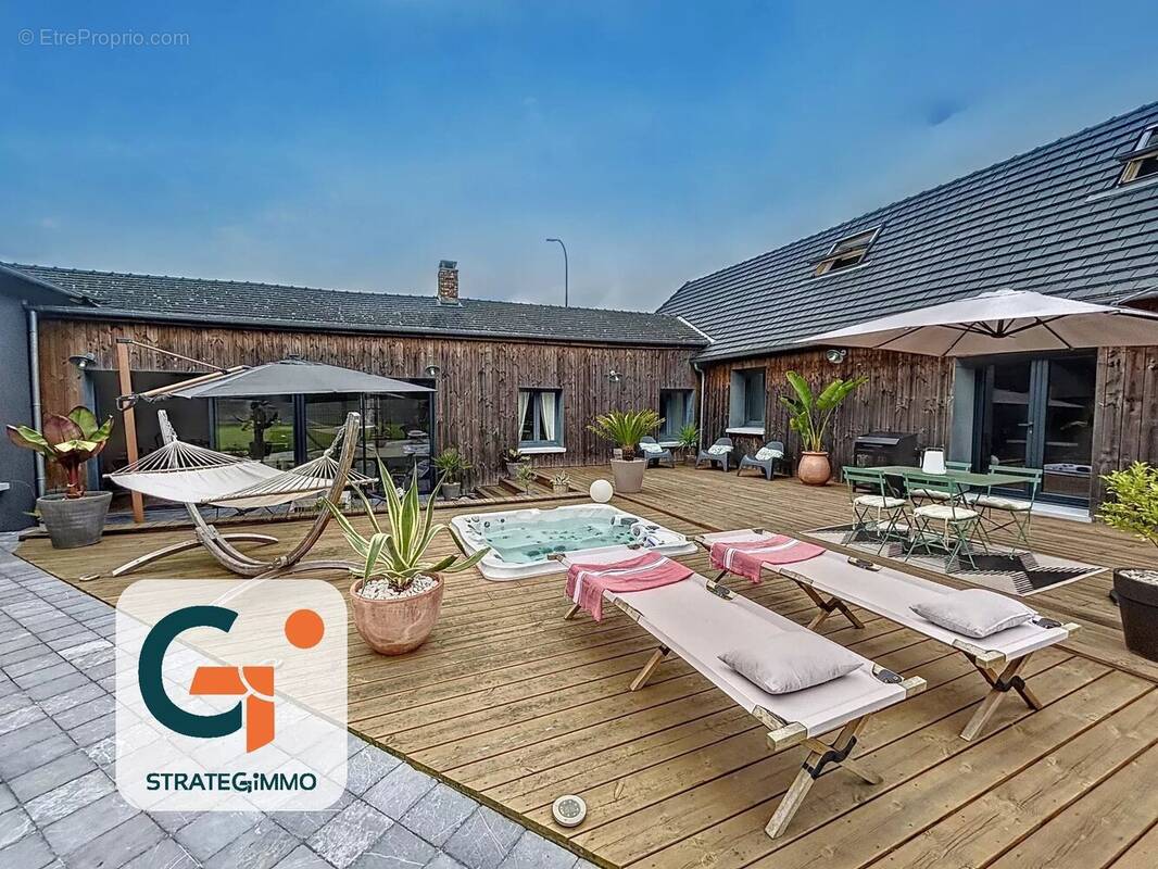 Maison à QUINCAMPOIX