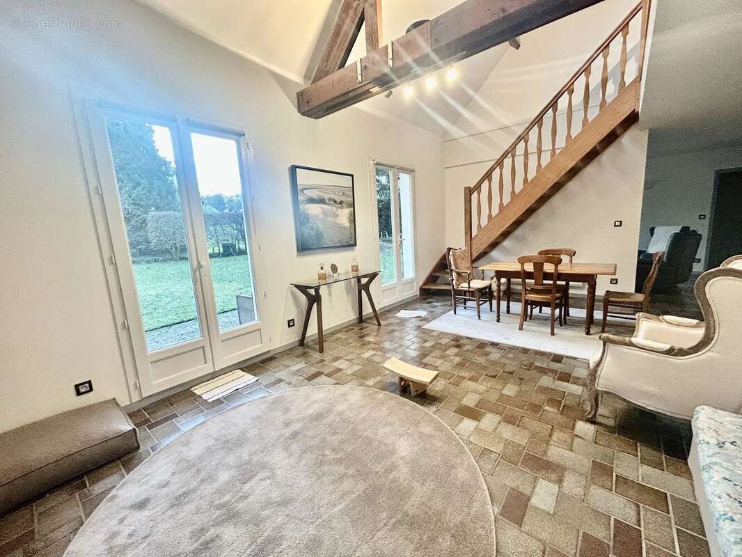 Maison à CAGNY
