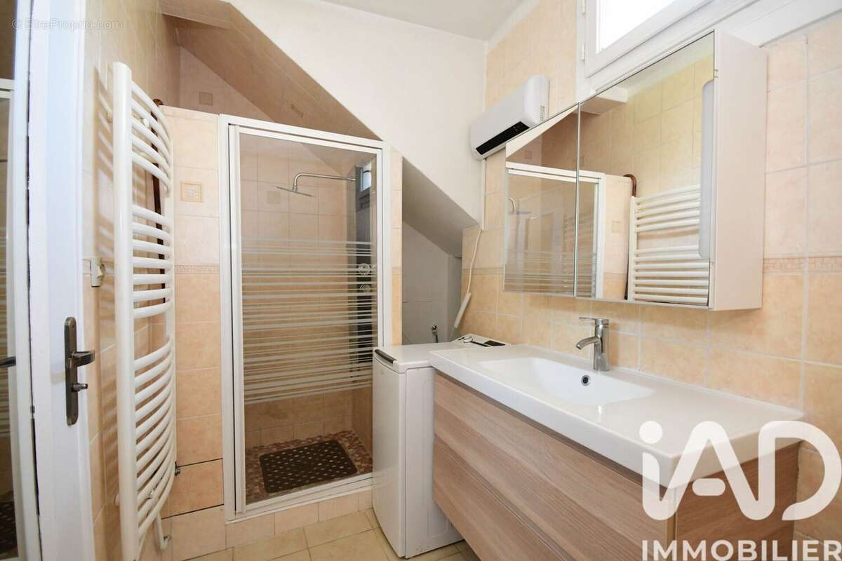 Maison 67 m² à Venissieux  - photo 8