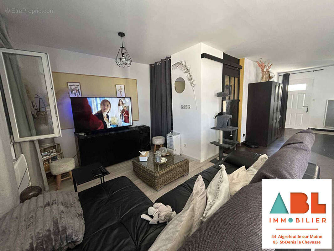 Maison à SAINT-DENIS-LA-CHEVASSE