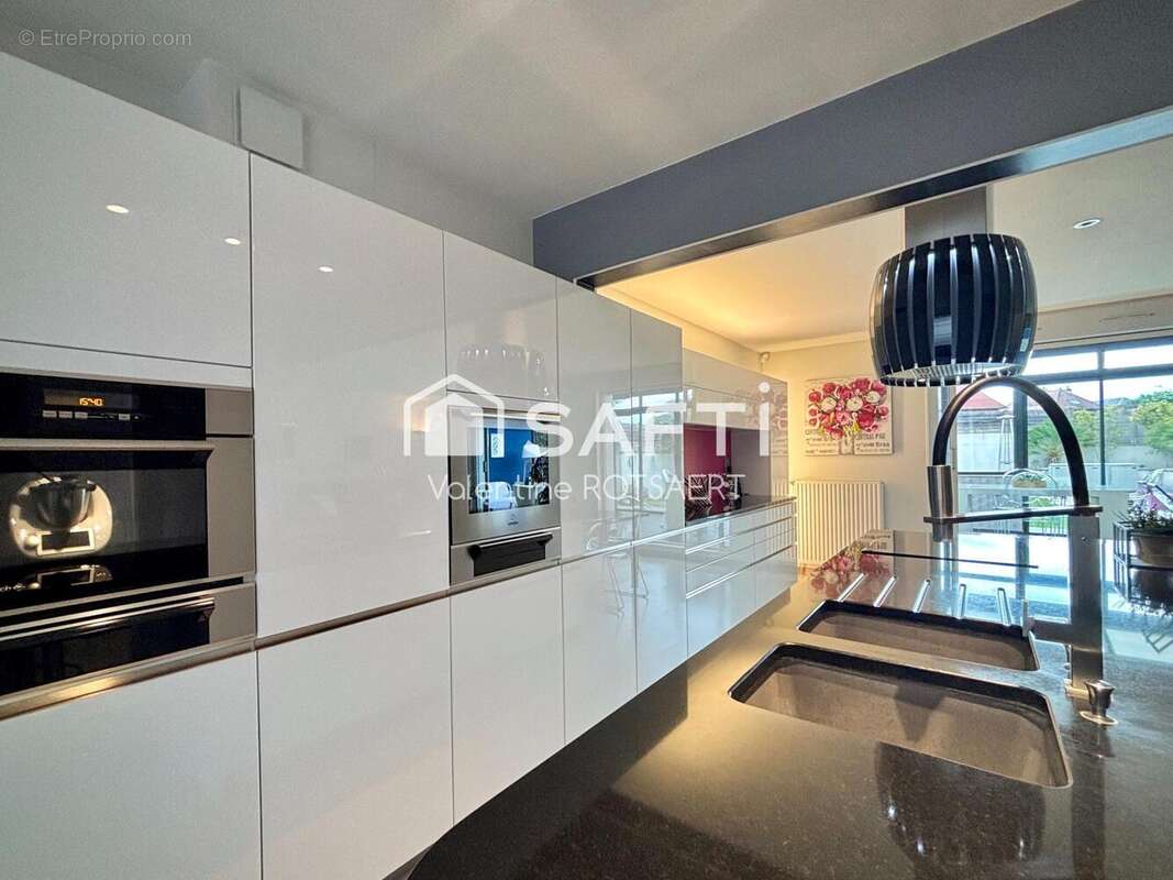 Photo 2 - Maison à COMPIEGNE