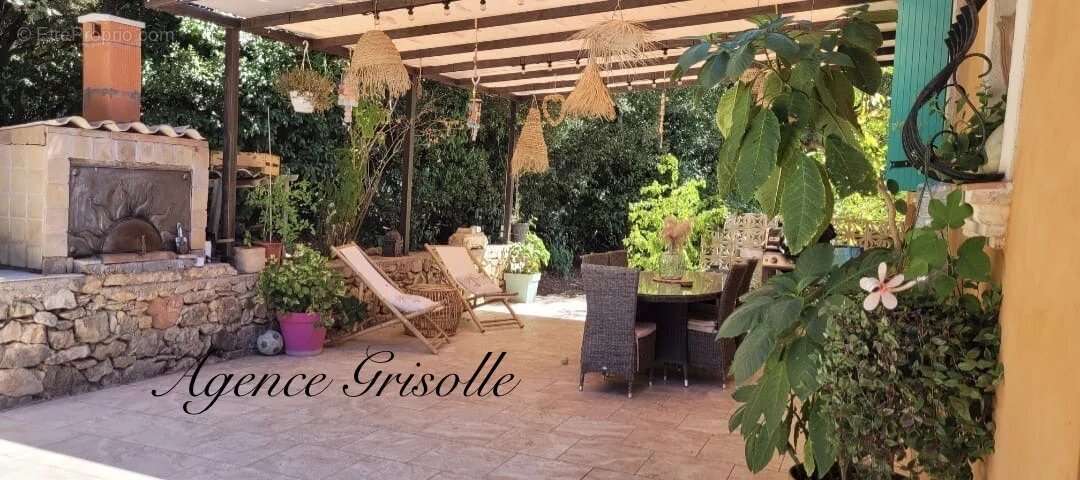 Maison à BESSE-SUR-ISSOLE