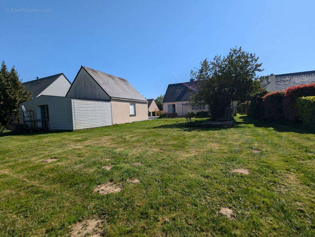 Maison à LA CHAPELLE-LAUNAY