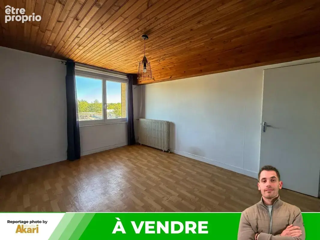 Appartement 6 pièces 406 m² à vendre à Savigne (86400) - photo 9