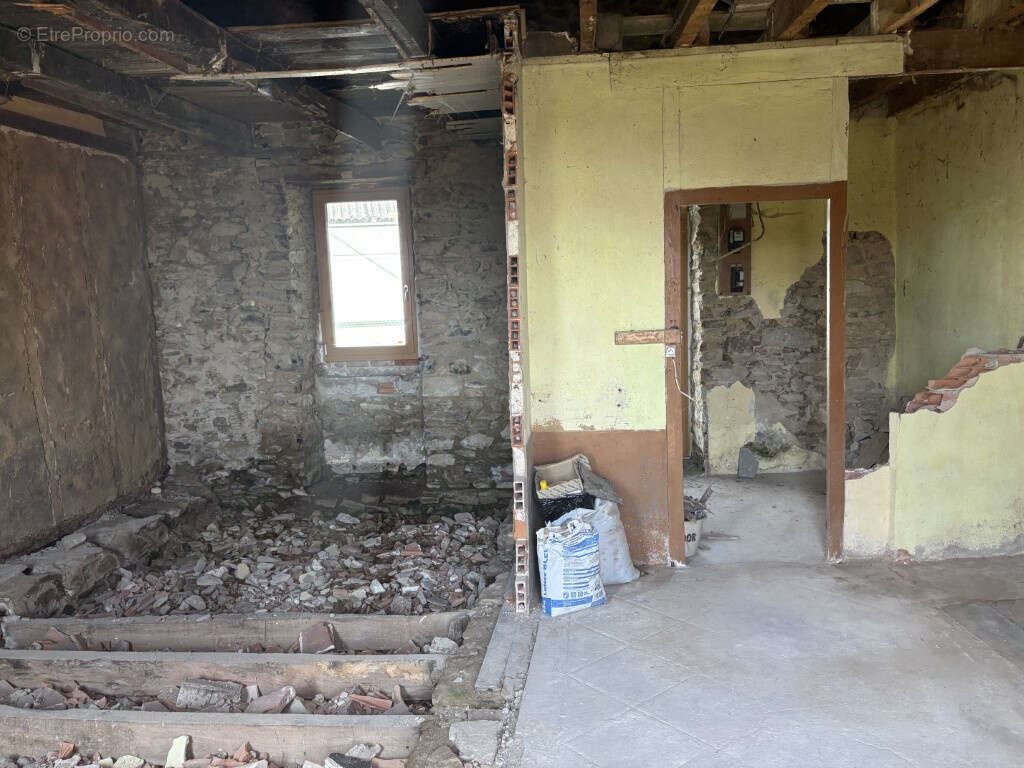 Maison à LAGRAULIERE