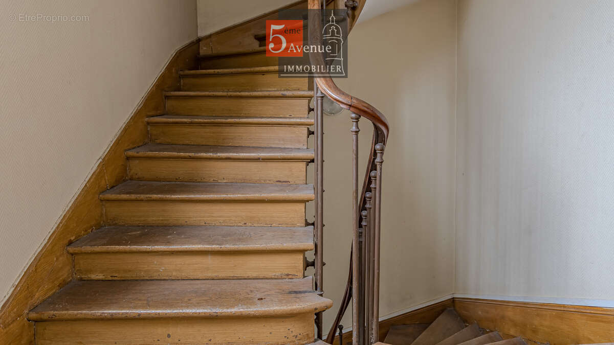 Appartement à LAMORLAYE