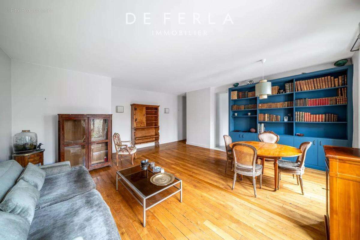 Appartement à PARIS-14E