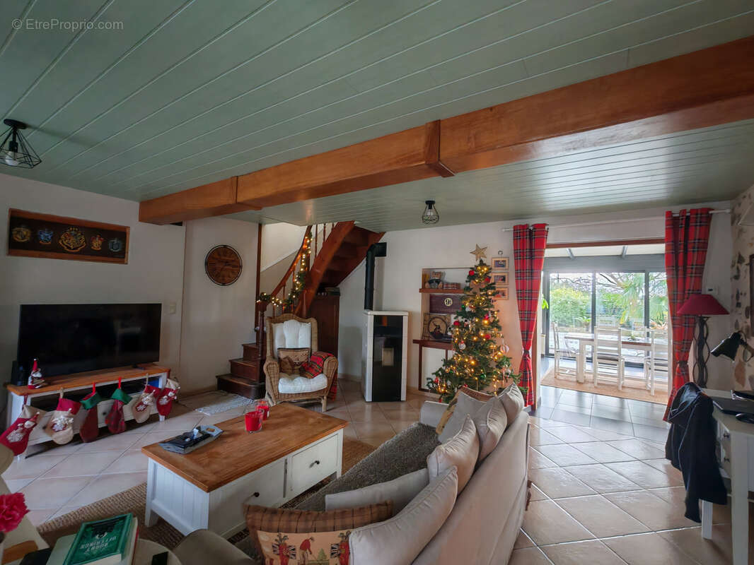 Maison à LA ROUXIERE