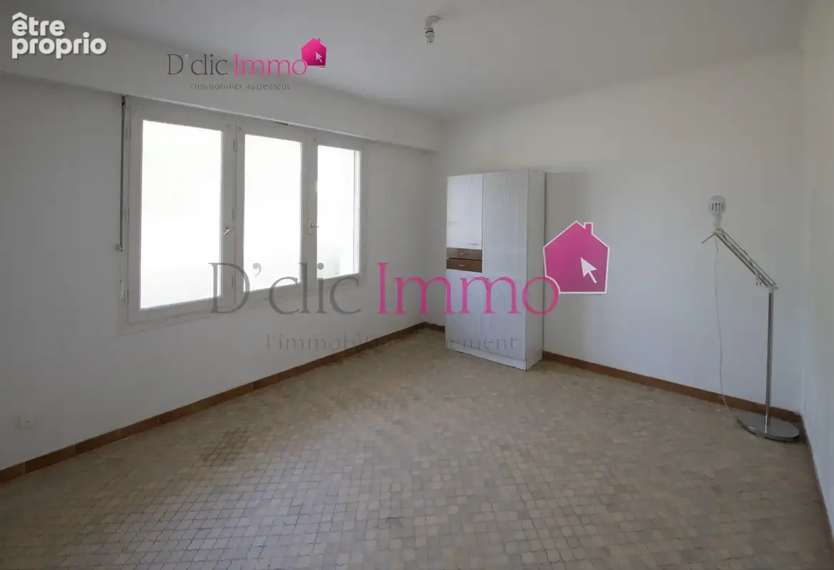 SOULLANS -Maison familiale - 6 chambres - terrain de 1584m2 - centre ville - photo 12