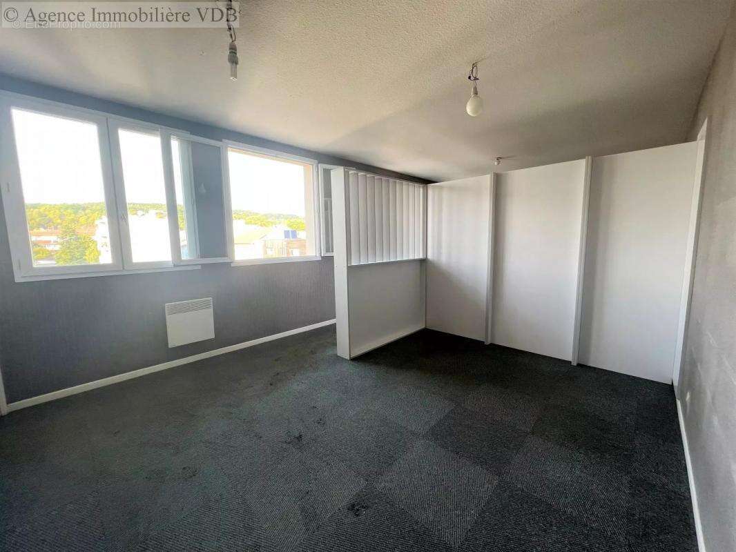 Commerce à SAINT-MAX