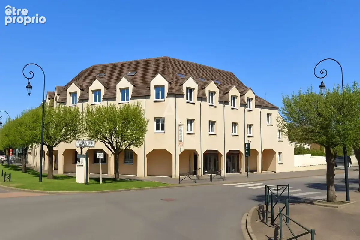 Local commercial Pontcarre 105 m2 - photo 7