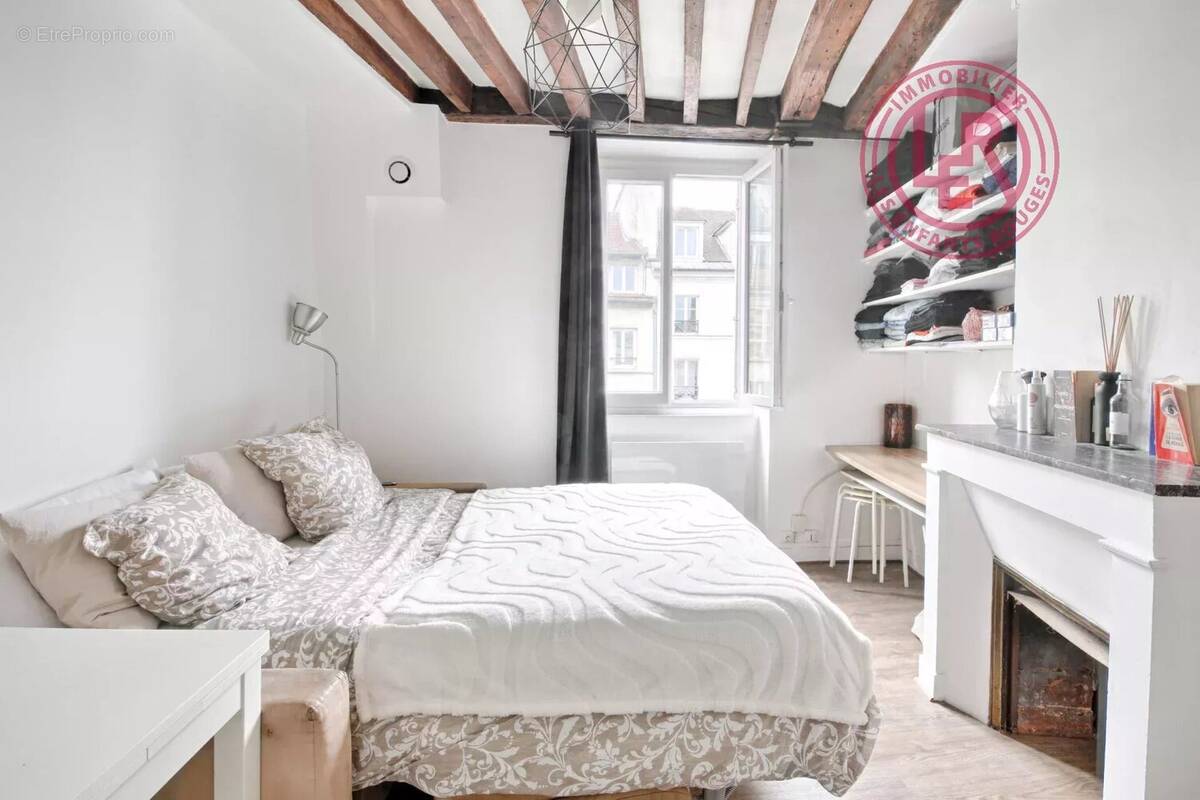 Appartement à PARIS-10E