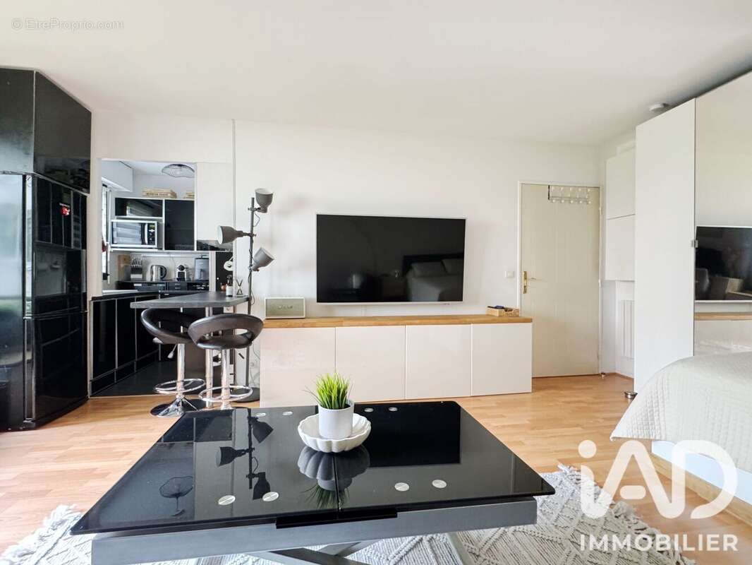 Photo 2 - Appartement à ISSY-LES-MOULINEAUX