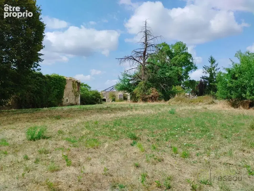 Terrain à SAINT-MAIGRIN
