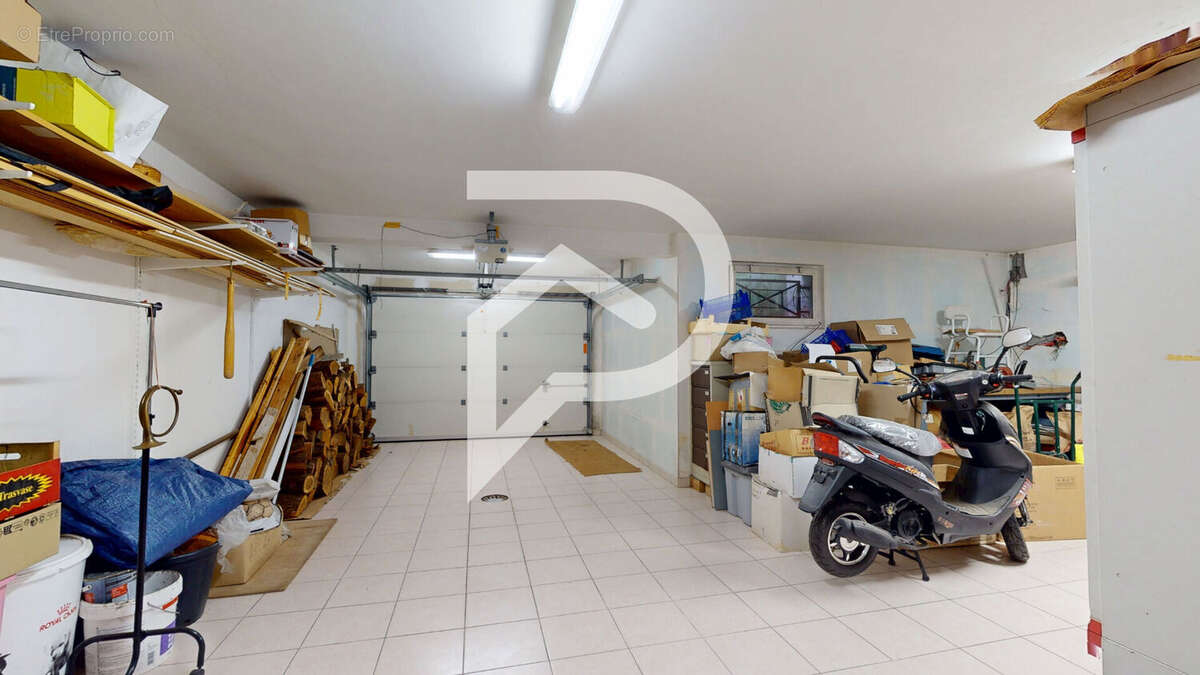 Maison à L'ETANG-LA-VILLE