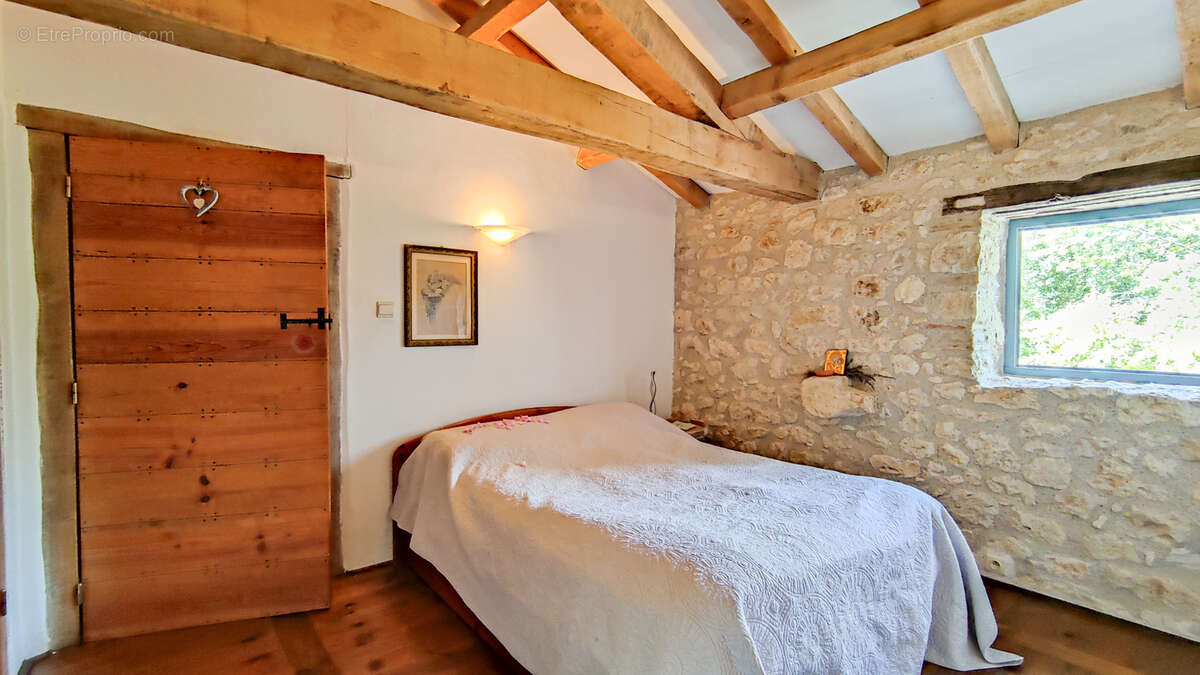 Maison à BAGAT-EN-QUERCY