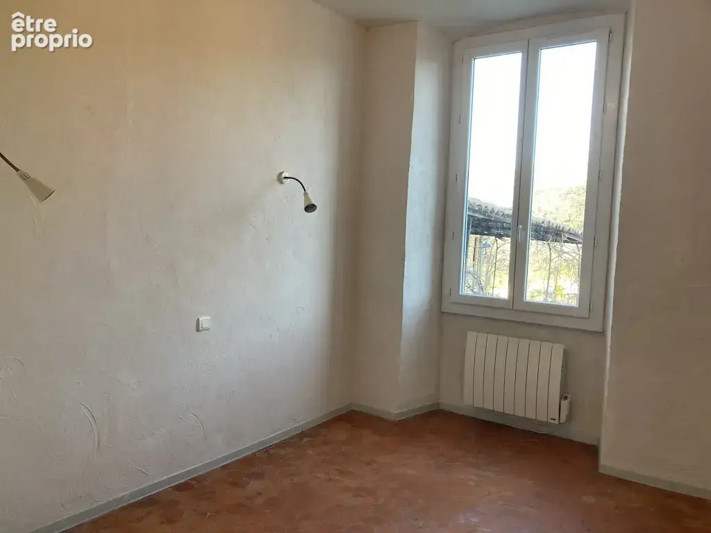 Appartement 3 pieces avec jardin privatif de 400m2 - entrages (05) - photo 9