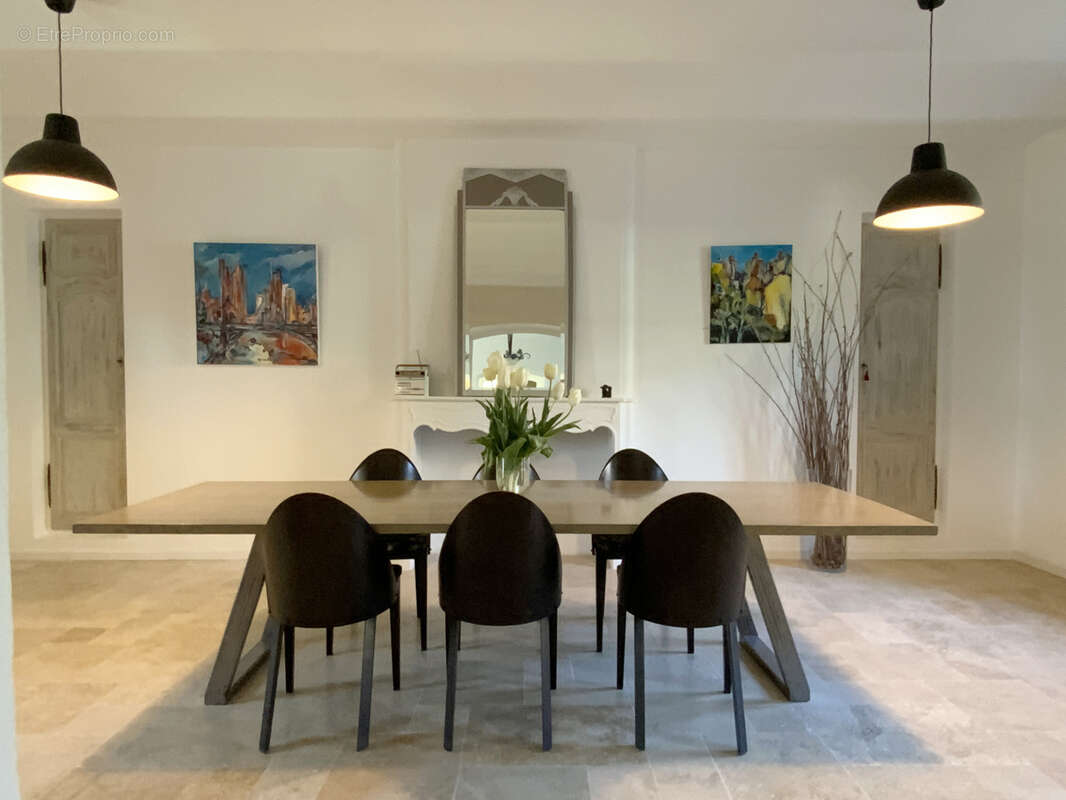 Propriété d'exception à 350 m du centre d' Uzès à pieds. - photo 9