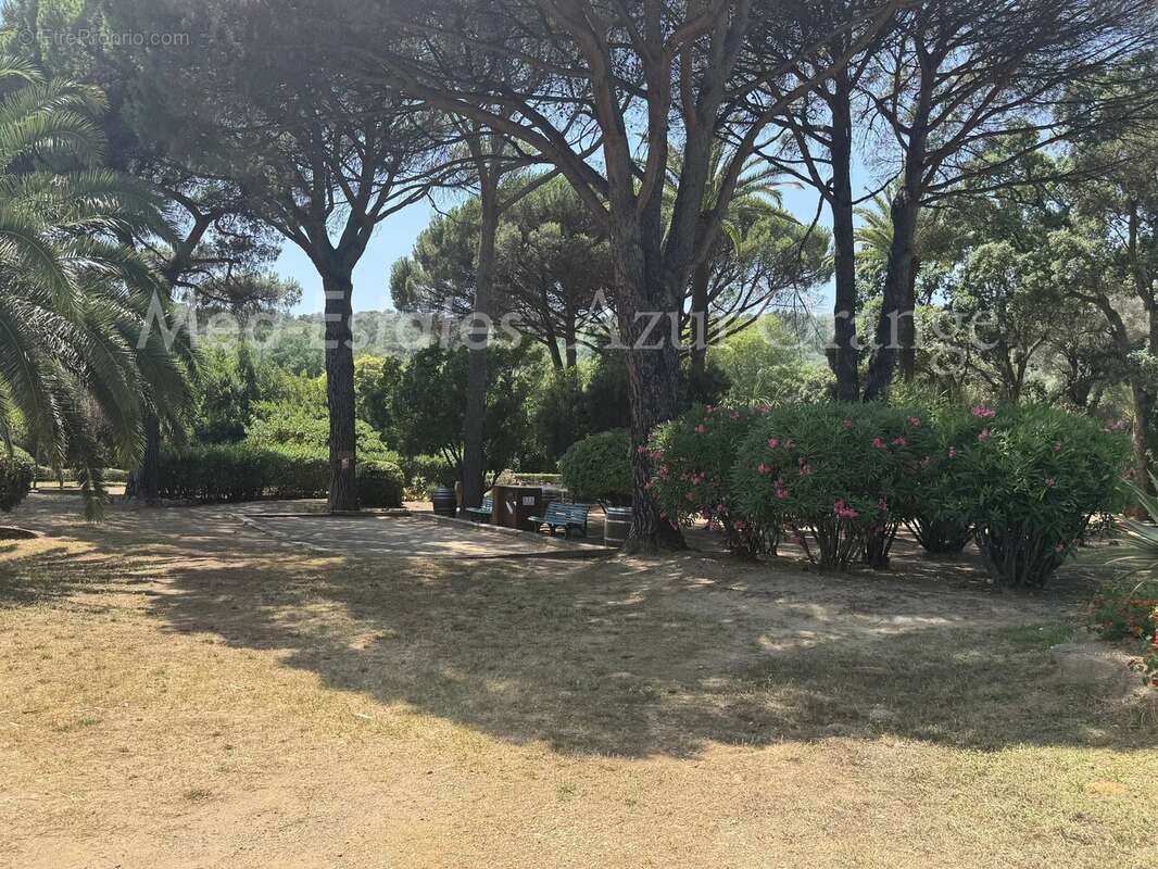 Appartement à LA CROIX-VALMER