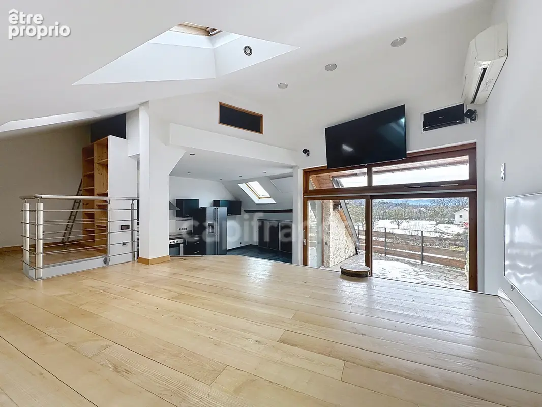 Appartement T3 triplex - Marlioz - photo 1