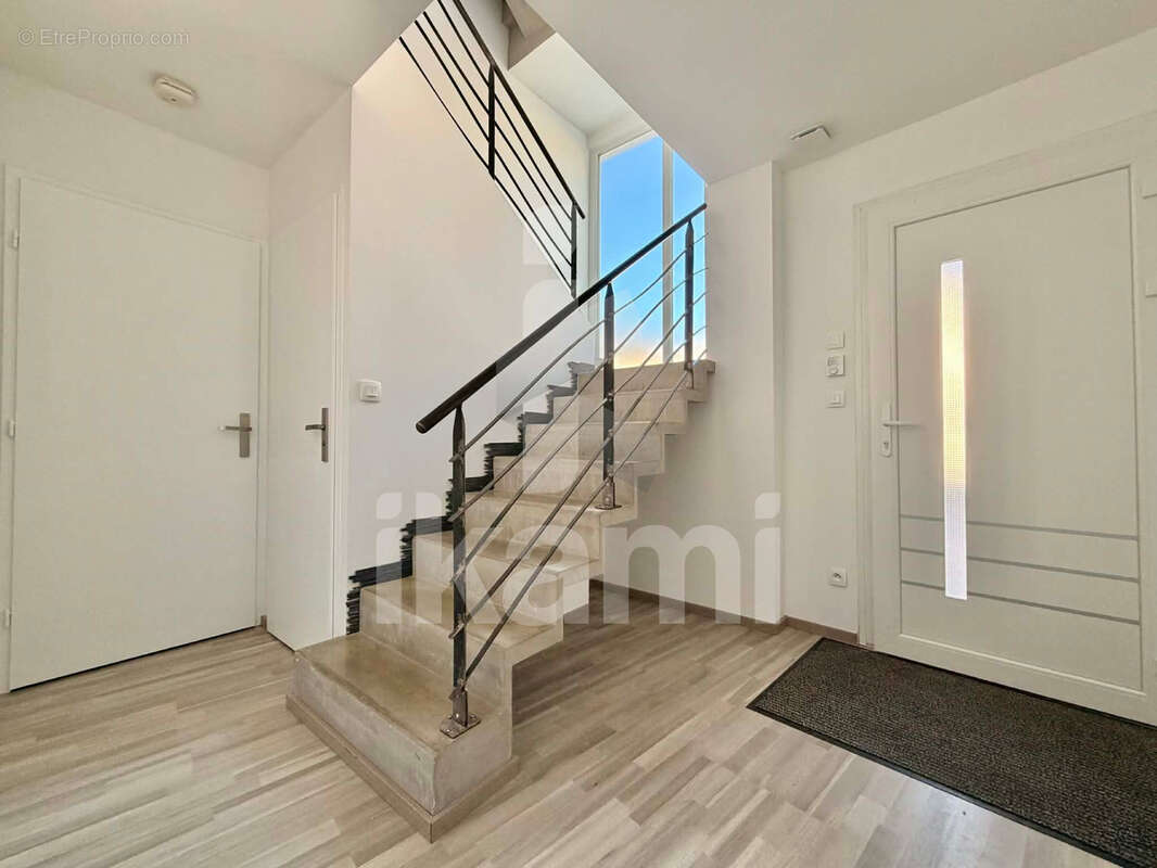 Maison à COUBLEVIE