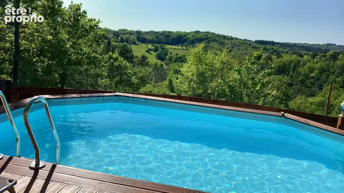 Superbe propriete en pierre comprenant deux maisons, piscine et dependances sur un  beau terrain - photo 3