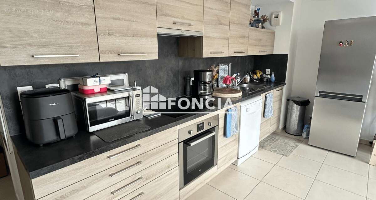 Appartement à MARSEILLE-8E