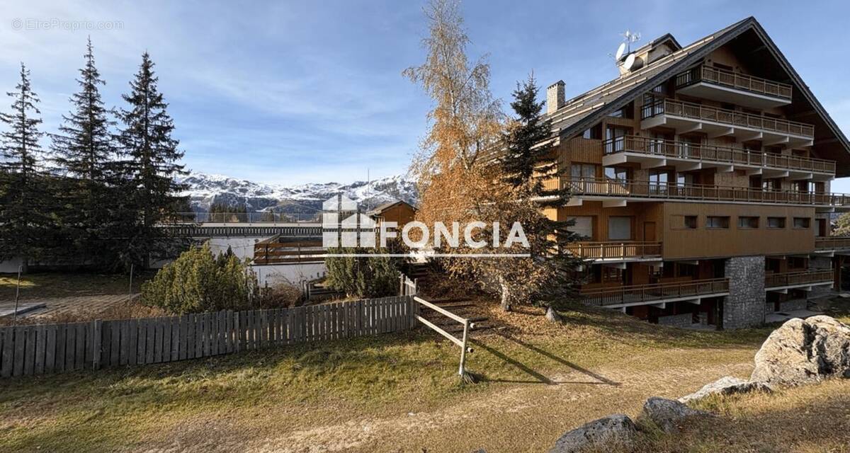 Appartement à LES ALLUES