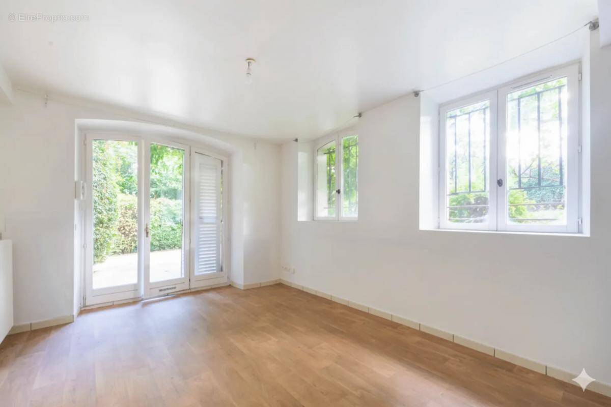 Appartement à LOUVECIENNES