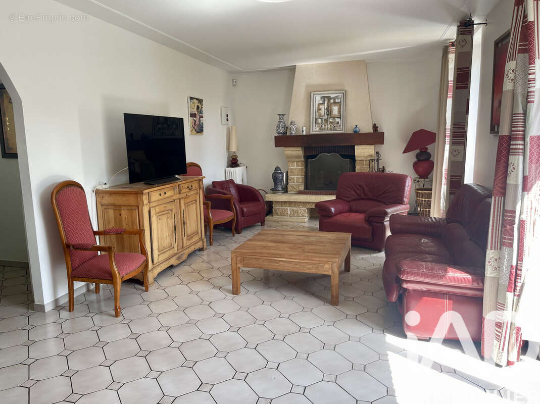 Photo 9 - Maison à MONTEREAU-FAULT-YONNE