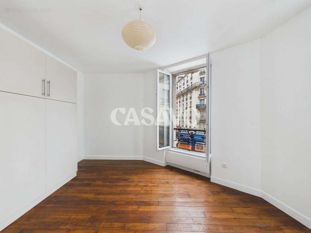 Appartement à CHARENTON-LE-PONT