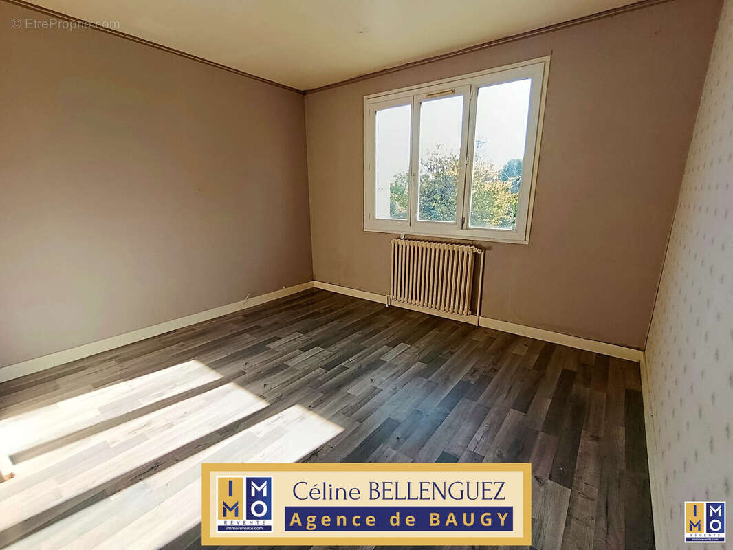 Maison à SAVIGNY-EN-SEPTAINE